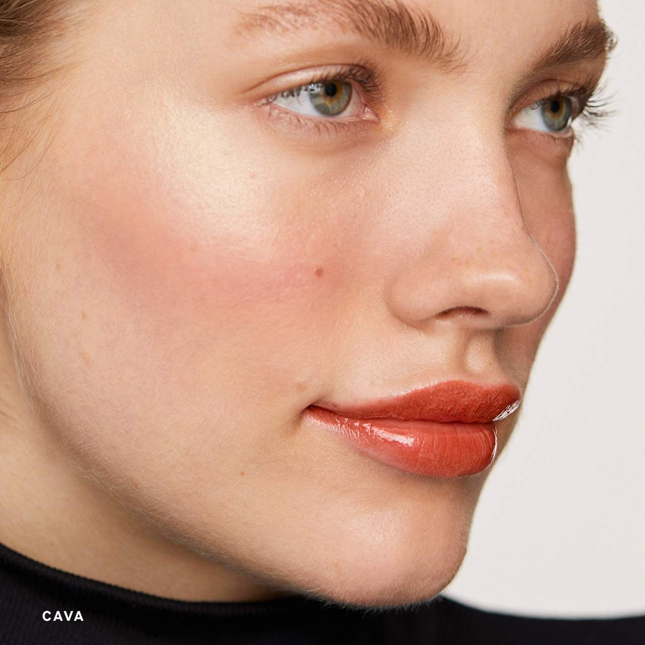 MERIT Day Glow Dewy Highlighting Balm